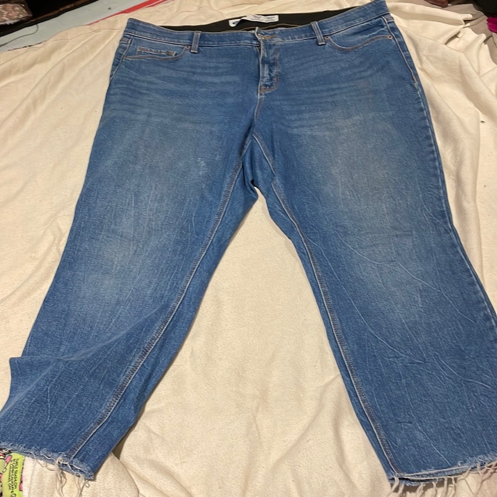 High-rise power slim straight ankle length women’s jeans.